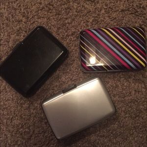 3 wallets